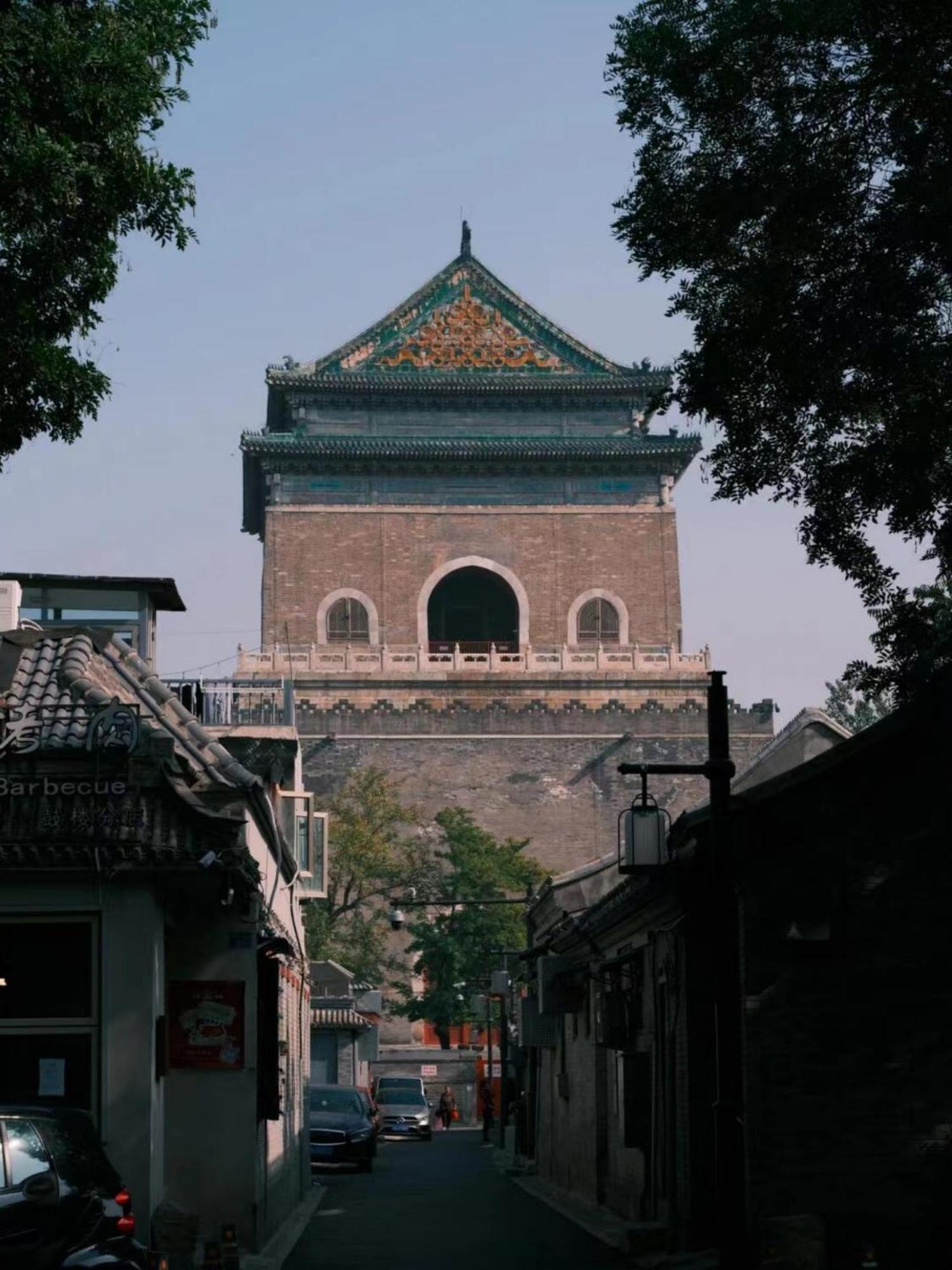 East Sacred Hotel ᴸᴱo---Foreign Accept---Tourism Service English-Speaking 丨 Near Tiananmen Forbidden City丨very Close To Metro Zhangzizhong And Beixinqiao 丨european Foot Ball English丨free Advance Tickets And Laundry Drying Service Coffee Snacks Beijing Bagian luar foto